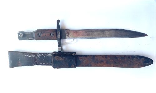 Ross Rifle Pat 1907 Bayonet with Leather Scabbard