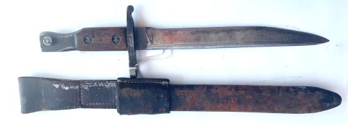 Ross Rifle Pat 1907 Bayonet with Leather Scabbard